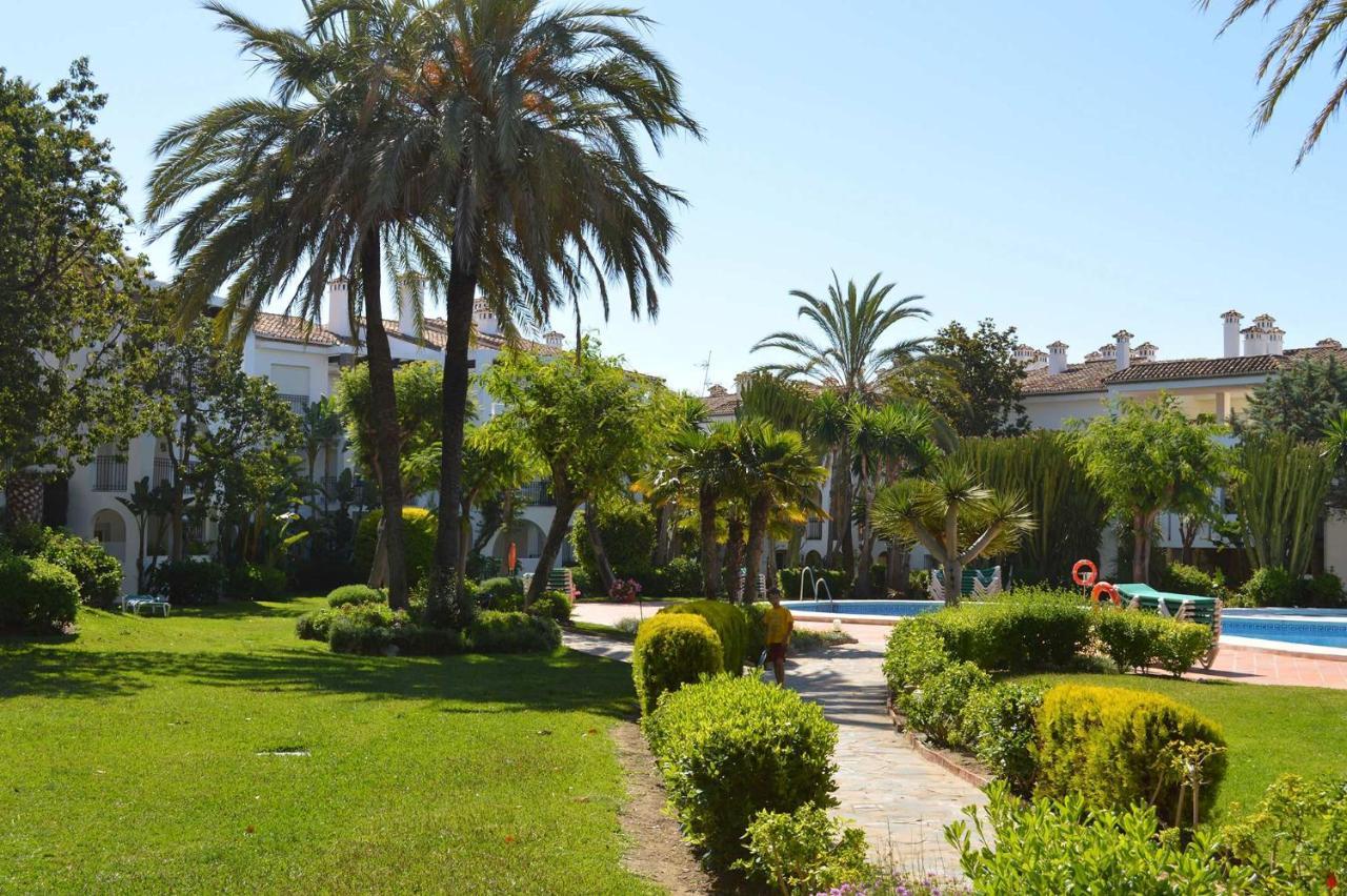 Hacienda Beach Estepona Exterior photo